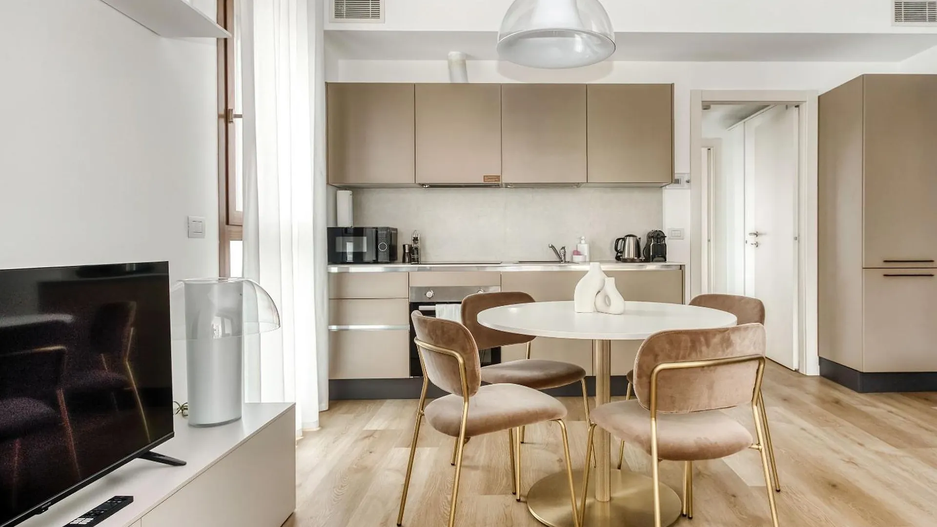 Limehome Milan Park Towers contacts