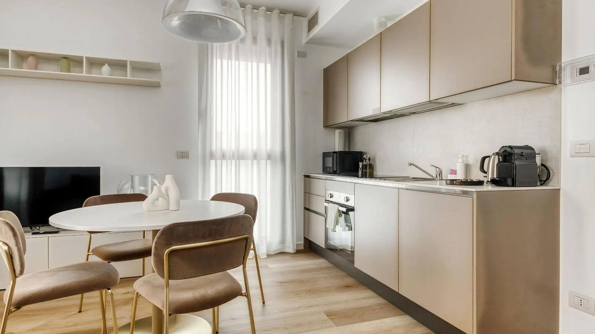 شقة Limehome Milan Park Towers إيطاليا