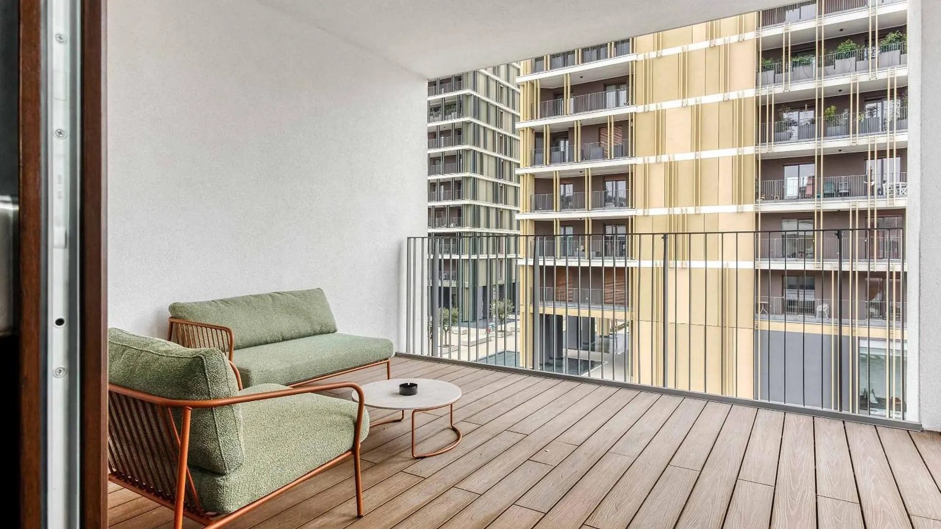 Limehome Milan Park Towers إيطاليا