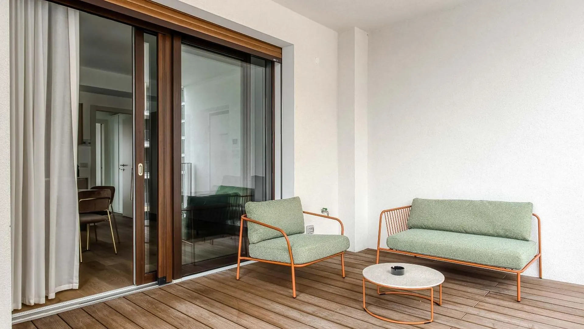 Limehome Milan Park Towers 0*,  إيطاليا